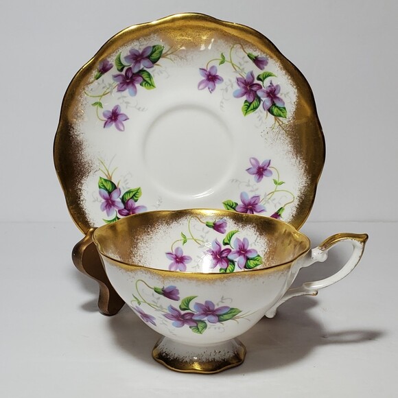 Royal Standard Teacup and Saucer Purple Violets Vintage - Picture 6 of 11